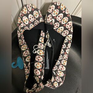 Mad love sugar skull flats Sz 11